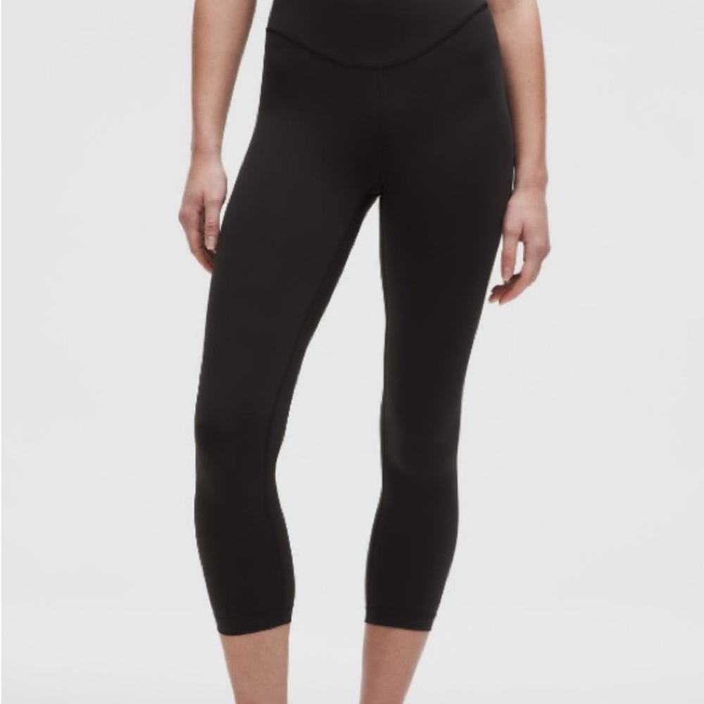 Lululemon Wunder Under SmoothCover High-Rise Crop 23” Black Leggings